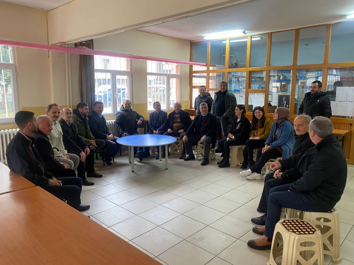 İshak Karahan Teşkilatı İle Kapı Kapı Geziyor