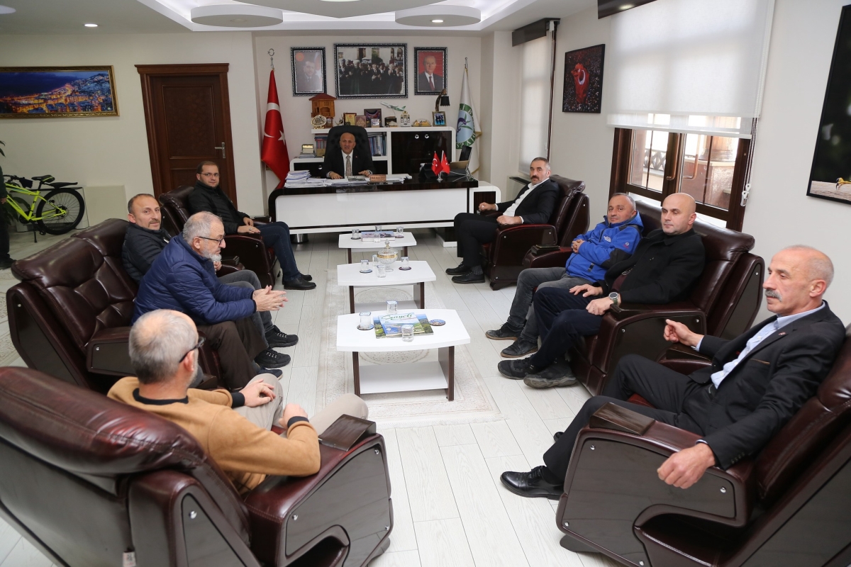 Çayeli ve Büyükköy Belediye Başkanları Umreden Döndü 