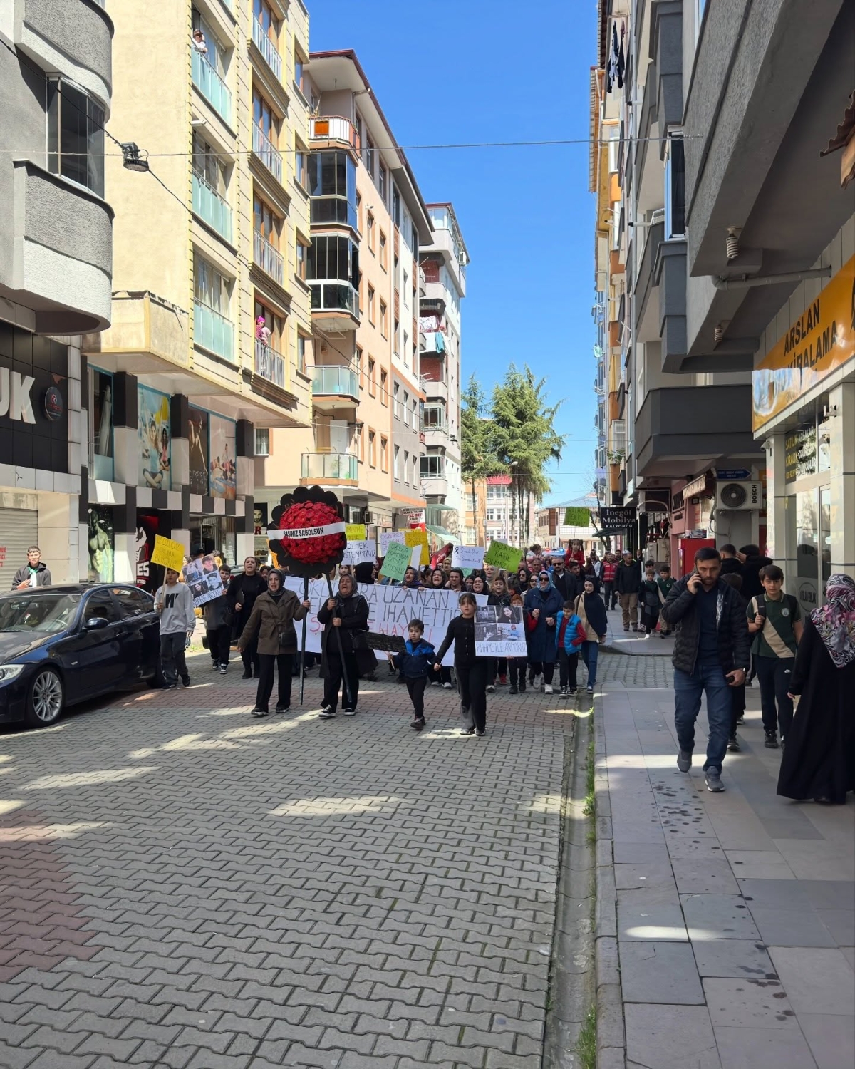 Çayeli’nde Okullarda Şiddete Hayır Yürüyüşü Gerçekleştirildi
