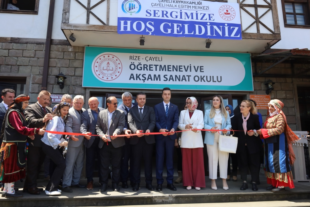 Çayeli Halk Eğitim Merkezi Yıl Sonu Sergisi ve Kermesi Düzenlendi