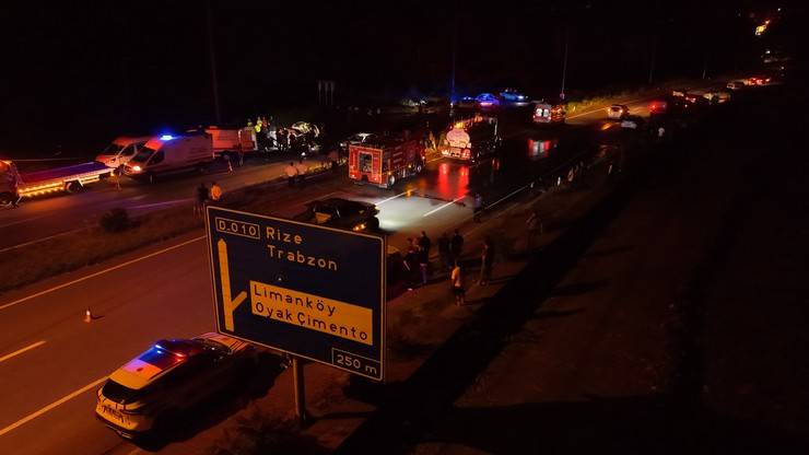 Çayeli’nde Feci Kaza 3 Ölü 4 Yaralı