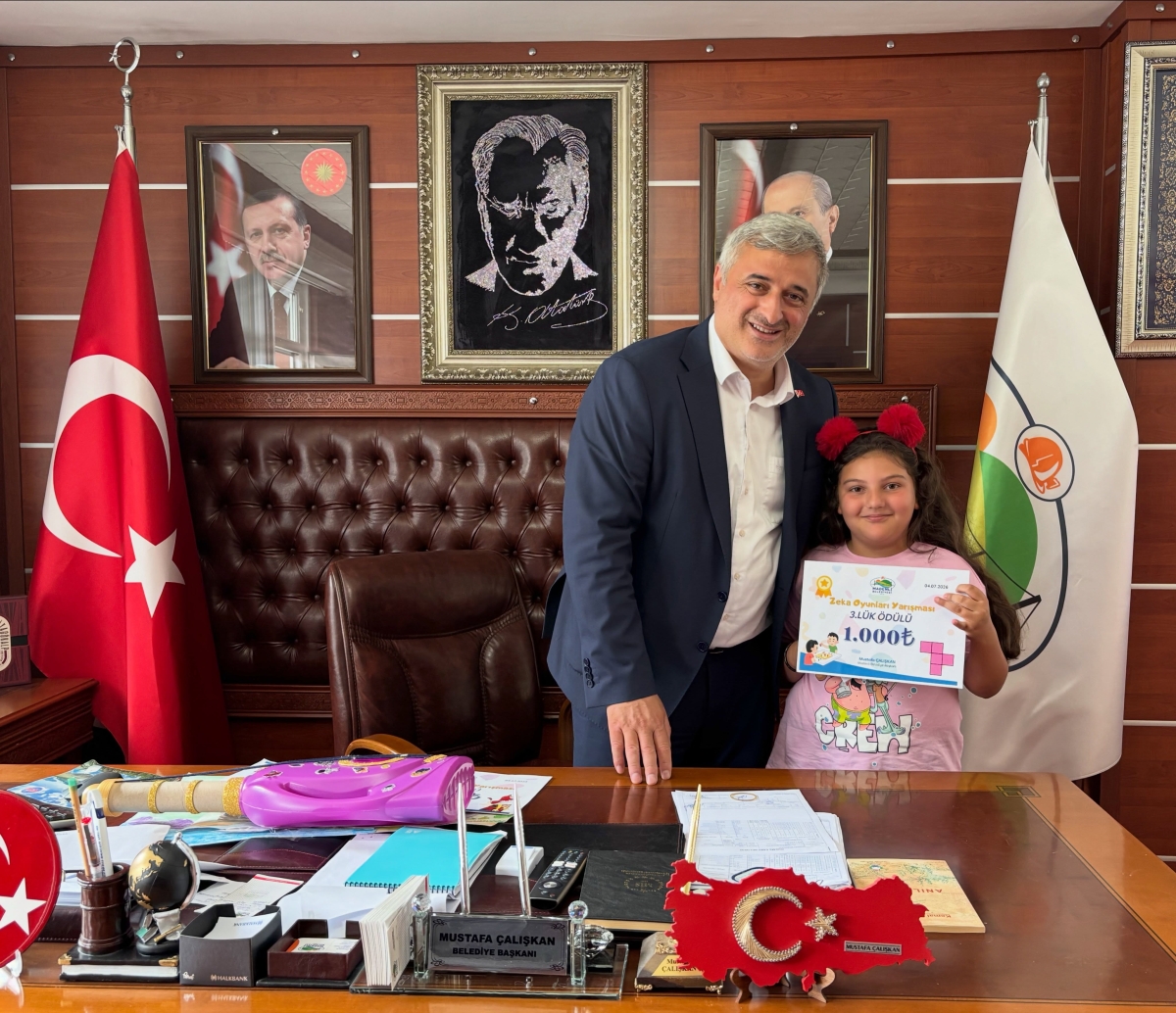Madenli Belediye Başkanı Çalışkan’dan Çocuklara Anlamlı Ödül
