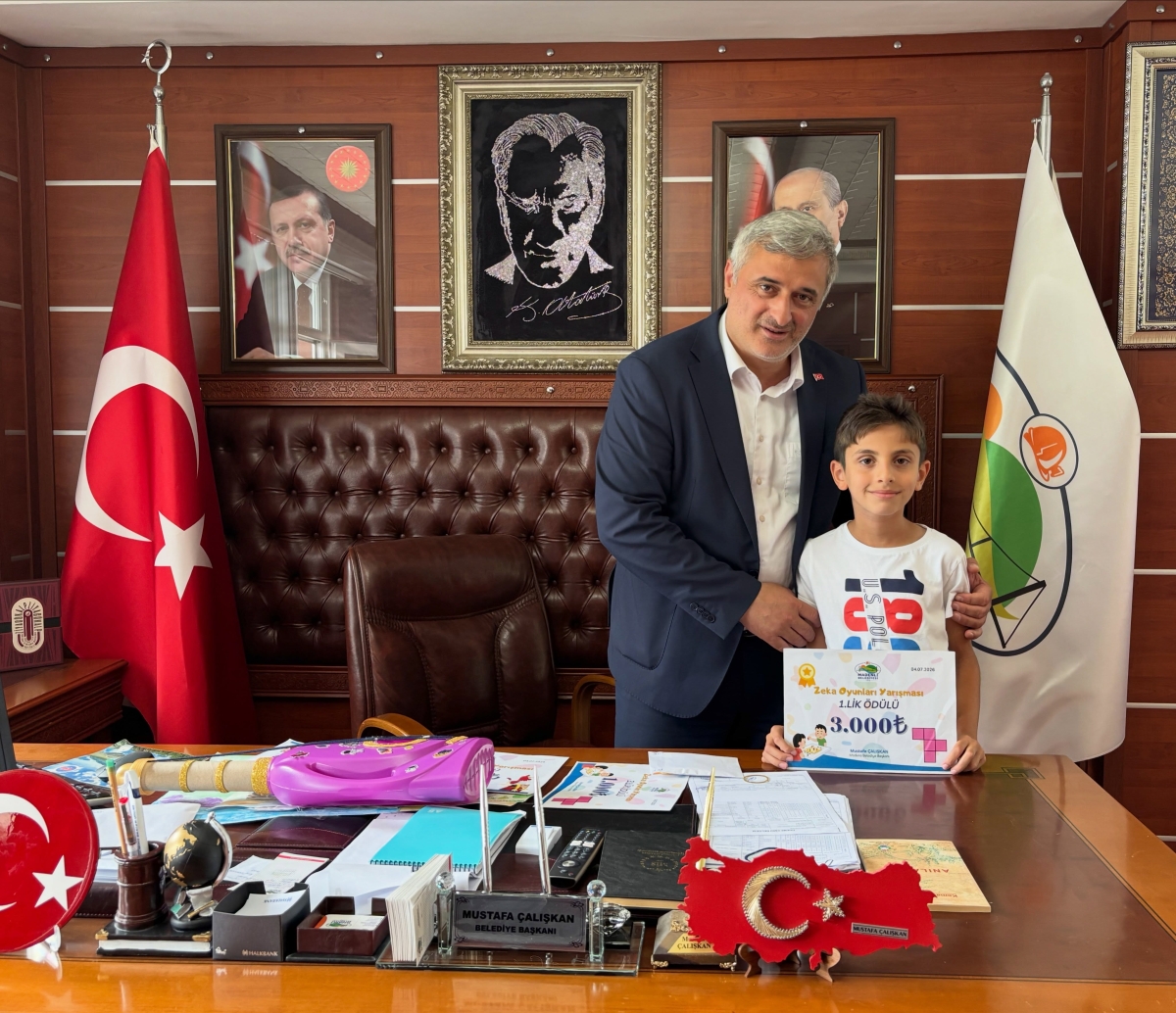 Madenli Belediye Başkanı Çalışkan’dan Çocuklara Anlamlı Ödül