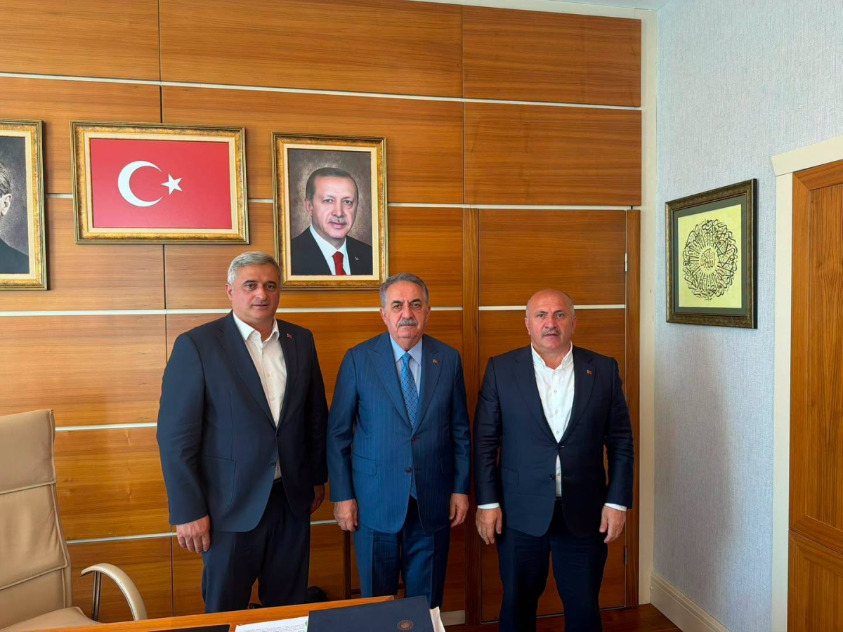 Çayeli ve Madenli Belediye Başkanlarından Bakan Kurum’a Ziyaret