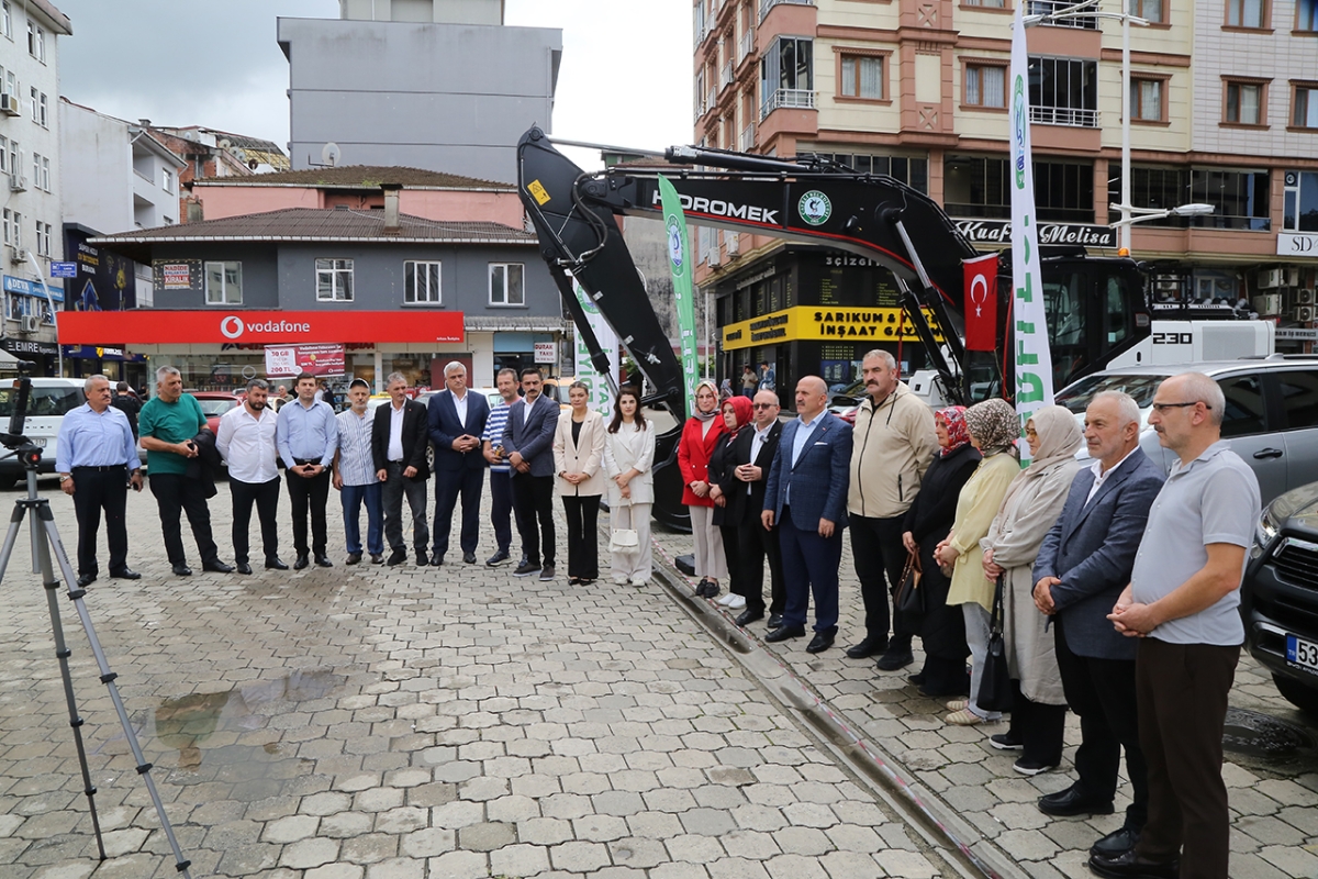Çayeli Belediyesi Araç Filosunu Güçlendirmeye Devam Ediyor: 3 Yeni Araç Hizmete Alındı